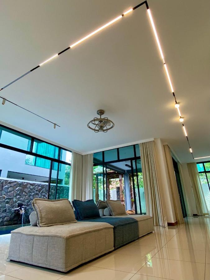 Ikiru 18 Private Saltwater Pool Villa, 3 Ensuite Br, Outdoor Bbq, 5 Mins To Beach Pantai Cenang  Exterior photo